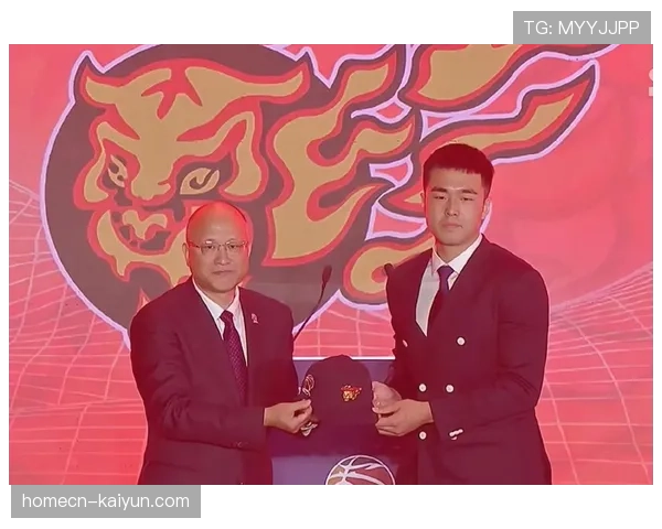 广东宏远薪资体系向本土倾斜 杜锋奖金超外援总和